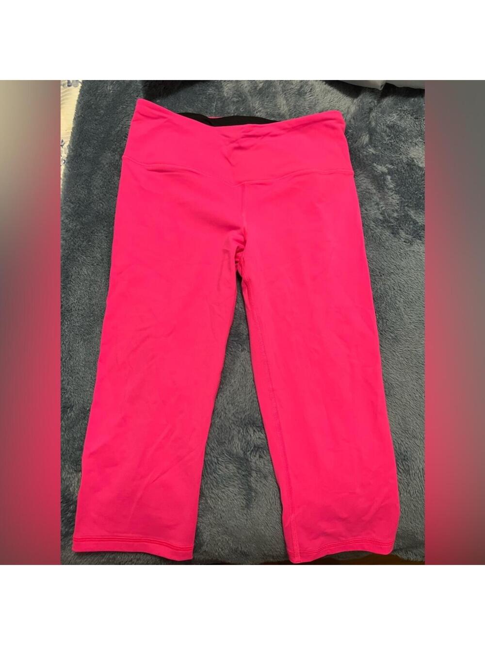 Victoria's Secret VSX Sport Pink Capri Leggings